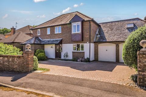 Plainwood Close, Chichester, PO19 4 bed detached house for sale