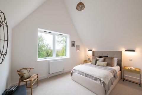 Ash Villas, Bradmore Way, Coulsdon 4 bed terraced house for sale