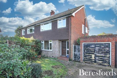 Norton Road, Ingatestone, CM4 3 bed semi