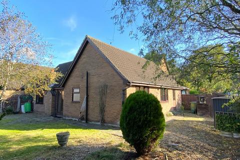 Gurney Drive, Norwich NR7 3 bed detached bungalow for sale