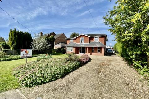 Woodgate Road, Moulton Chapel 4 bed detached house for sale