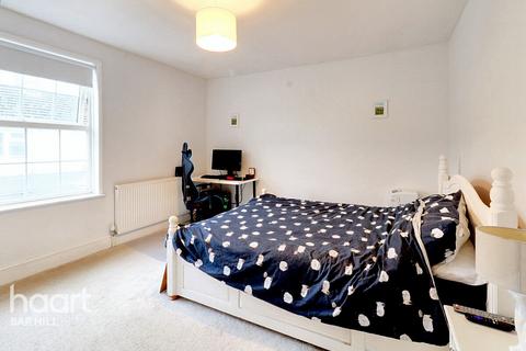 High Street, Somersham 2 bed semi
