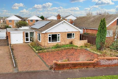 Bedford MK41 3 bed detached bungalow for sale