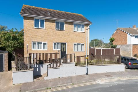 Fairfield Road, Ramsgate, CT11 2 bed detached house for sale