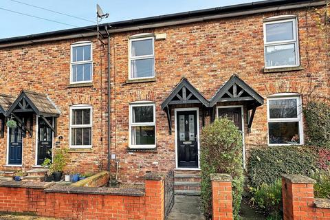 Oakfield Street, Altrincham 2 bed terraced house for sale