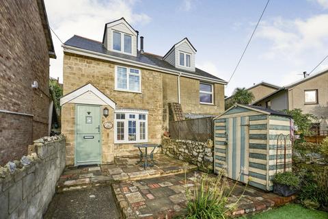 St Catherines Place, Ventnor PO38 3 bed semi