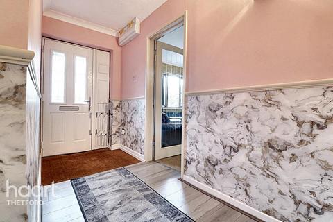 Paynes Lane, Feltwell 5 bed detached bungalow for sale