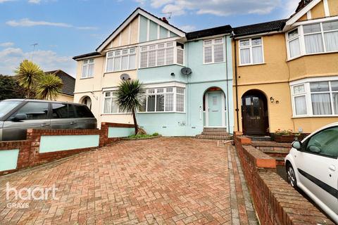 Maycroft Avenue, Grays 3 bed terraced house for sale