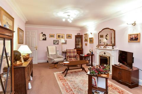 Wordsworth Road, Worthing, West Sussex 2 bed ground floor flat for sale