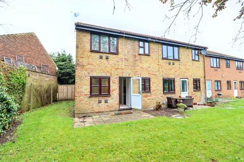 1 bedroom ground floor maisonette for sale