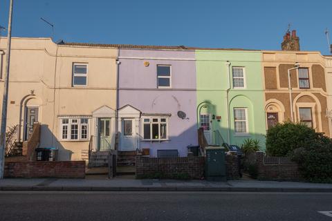 Boundary Road, Ramsgate, CT11 2 bed terraced house for sale