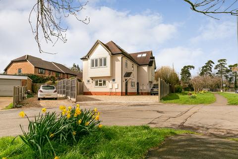 Cherry Tree Road, Surrey GU8 3 bed semi