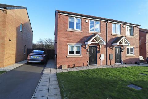 Galatea Road, Yarm, TS15 9GG 3 bed semi