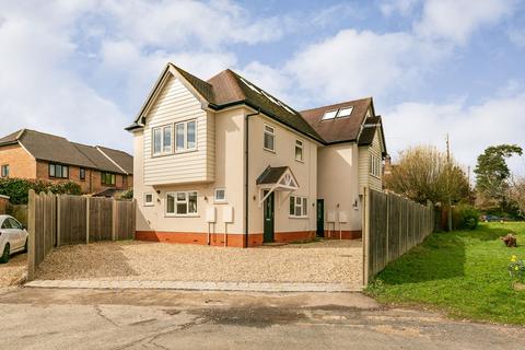 Cherry Tree Road, Milford, Godalming... 3 bed semi