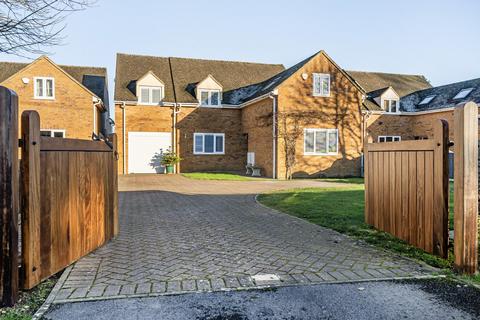 Wroslyn Road, Freeland, Oxfordshire 4 bed detached house for sale