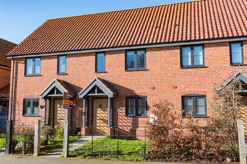 Felgate Close, Woodbridge IP13 2 bed terraced house for sale