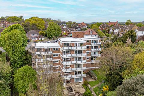 Linton Road, Hastings 3 bed apartment for sale
