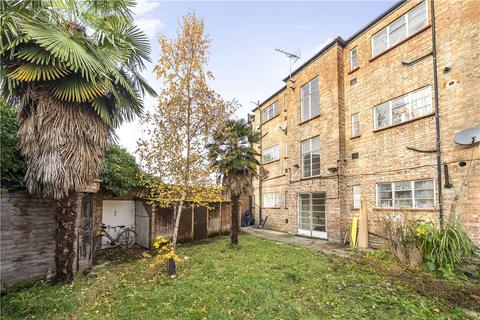 Wyndham Road, London 1 bed apartment for sale