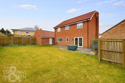 William Green Way, Blofield, Norwich 4 bed detached house for sale