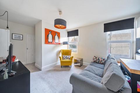 Greyhound Lane, Streatham 1 bed flat for sale