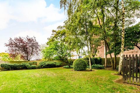 Turner Close, Wembley, HA0 1 bed flat for sale