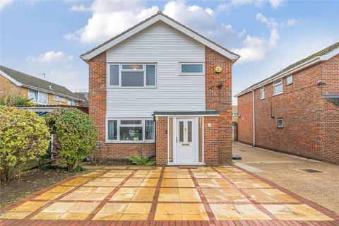 Broadacre Close, Ickenham, Uxbridge 3 bed detached house for sale