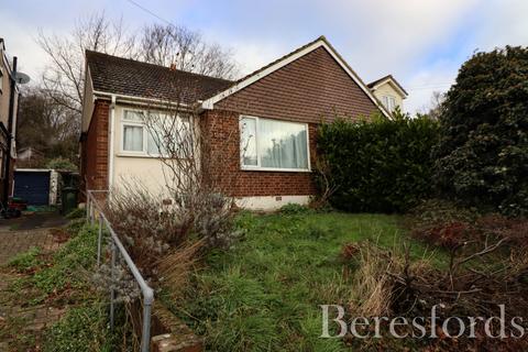 Outwood Farm Road, Billericay, CM11 2 bed bungalow for sale