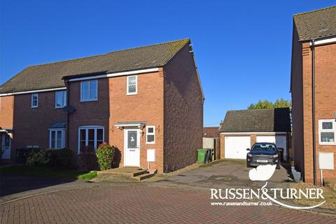 Martin Close, King's Lynn PE33 3 bed semi