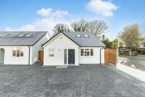 Baldwyns Park, Bexley 2 bed detached bungalow for sale