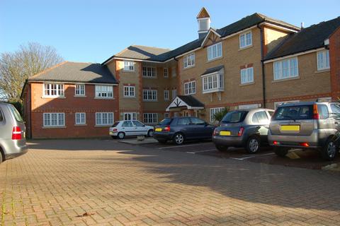 High Street, Rickmansworth WD3 2 bed flat for sale