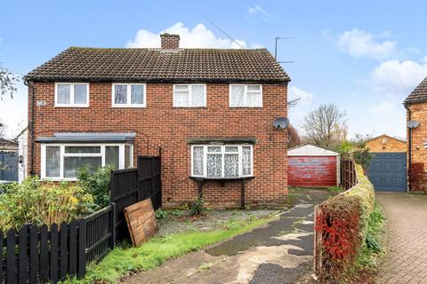 Lyall Close, Flitwick, MK45 3 bed semi