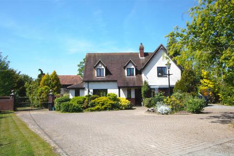 Church Road, Billericay CM11 4 bed detached house for sale