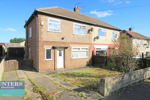 Kingsway, Eccleshill, Bradford, West... 3 bed semi