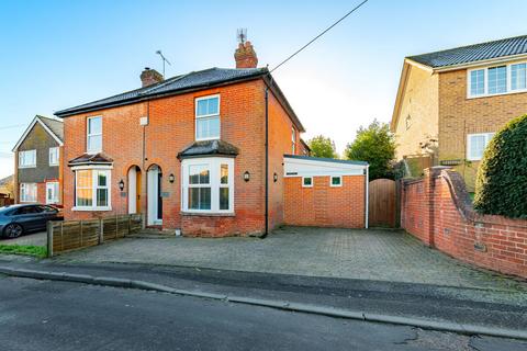Pretoria Road, Southampton SO30 3 bed semi