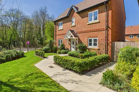 Abbey Barn Lane, High Wycombe HP10 3 bed detached house for sale