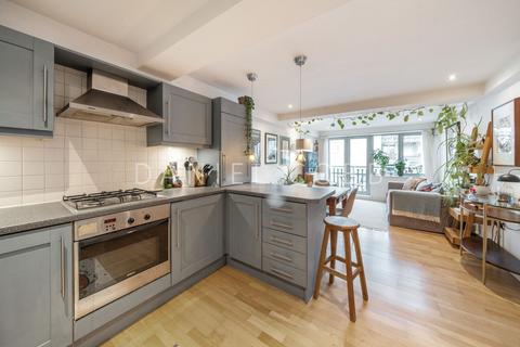Marbles House, John Ruskin Street, SE5 1 bed apartment for sale