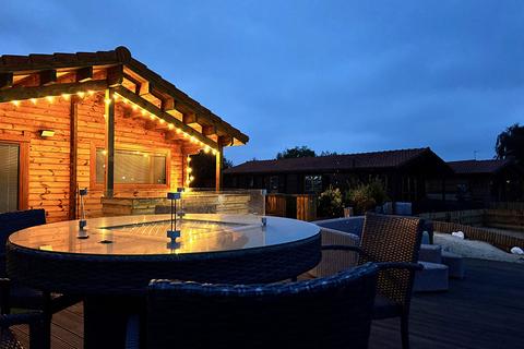 Sleaford Road, Tattershall LN4 3 bed log cabin for sale