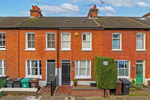 West View Road, St. Albans 3 bed terraced house for sale