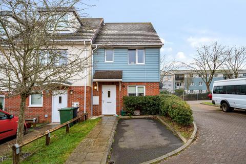 Popley,  Basingstoke,  RG24 2 bed end of terrace house for sale