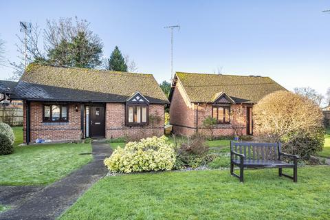 Sherwood Gardens, Oxfordshire RG9 2 bed bungalow for sale