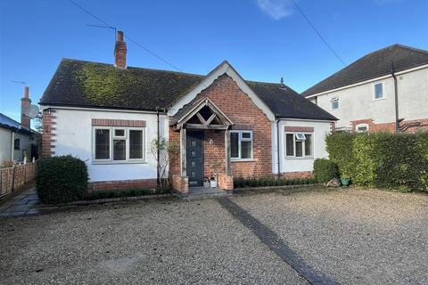 Bitham Lane, Stretton DE13 4 bed detached bungalow for sale