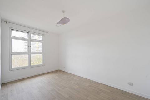 Fern Street, London E3 2 bed flat for sale