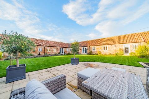 Fig Tree Barn, Hamerton, Huntingdon... 4 bed semi