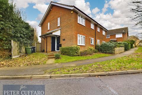 Foxes Drive, Waltham Cross EN7 1 bed terraced house for sale