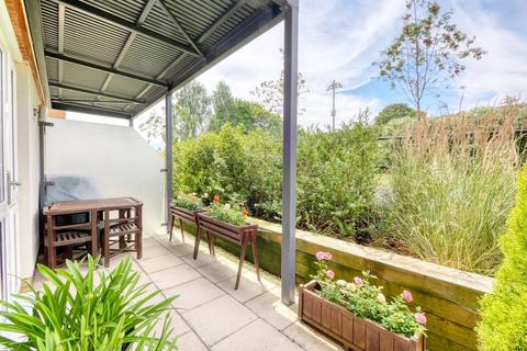 Orchard Lane, Alton, Hampshire, GU34 2 bed retirement property for sale