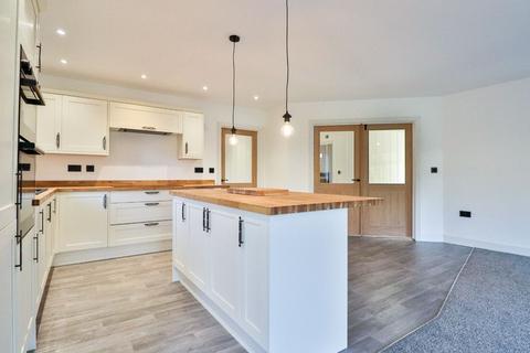 Savoy Court, Darlington, DL1 4 bed bungalow for sale
