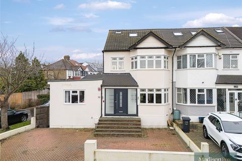 Kensington Drive, Woodford Green IG8 4 bed end of terrace house for sale