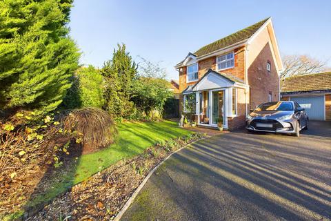 Twin Oaks Close, Broadstone, Dorset... 3 bed detached house for sale