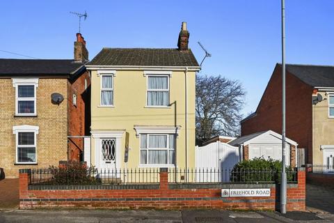 Freehold Road, Ipswich, IP4 3 bed detached house for sale