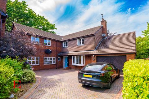 Casita Grove, Kenilworth, CV8 5 bed detached house for sale